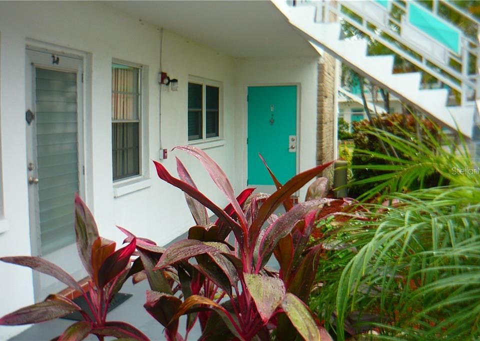 1st image of 6050 21st St N APT 1