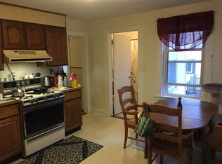 15 Roundy St APT 2, Beverly, MA 01915