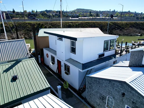 101 N Boat Basin Rd #C-3, The Dalles, OR 97058