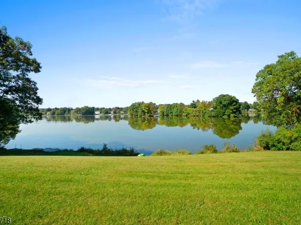 352 Lake Shore South #D, Montague Twp., NJ 07827