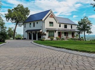 610 Johnston Dr, Watchung, NJ 07069