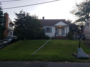 3 Fitzsimmons Ave, Middlesex, NJ 08846