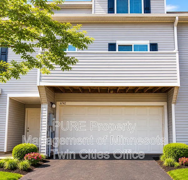 6742 Meadow Grass Ln S — Photo 1