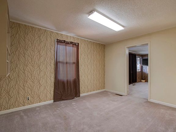 5th image of 3535 NE Kenilworth Ln