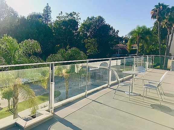 11090 Ophir Drive, Westwood, CA 90024 - Extra-Large Deck