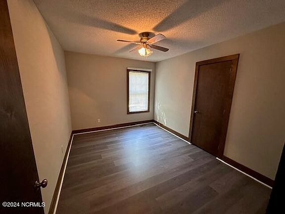 5th image of 421 Foxhall Drive