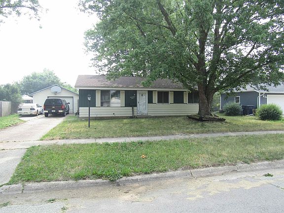 3rd image of 2111 S Palm St