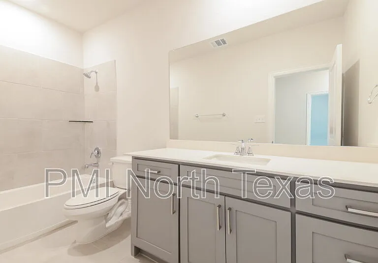 3114 Cordelia Dr — Photo 9