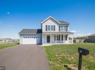 723 Duckwoods Ln, Martinsburg, WV 25403