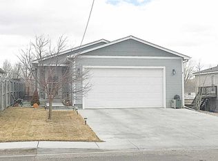 4208 Rawlins St, Cheyenne, WY 82001