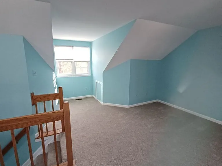8028 Green Valley Ln — Photo 30