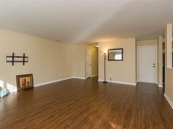 4th image of 4528 Pantina Way