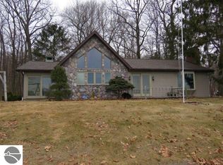 1877 Douglas Dr, Tawas City, MI 48763