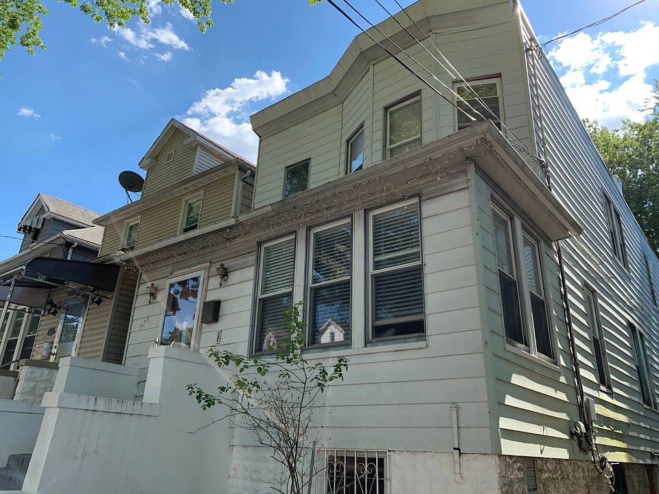 1st image of 525 Beach Ave