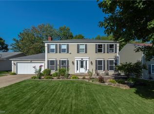 18270 W Bend Dr, Strongsville, OH 44136