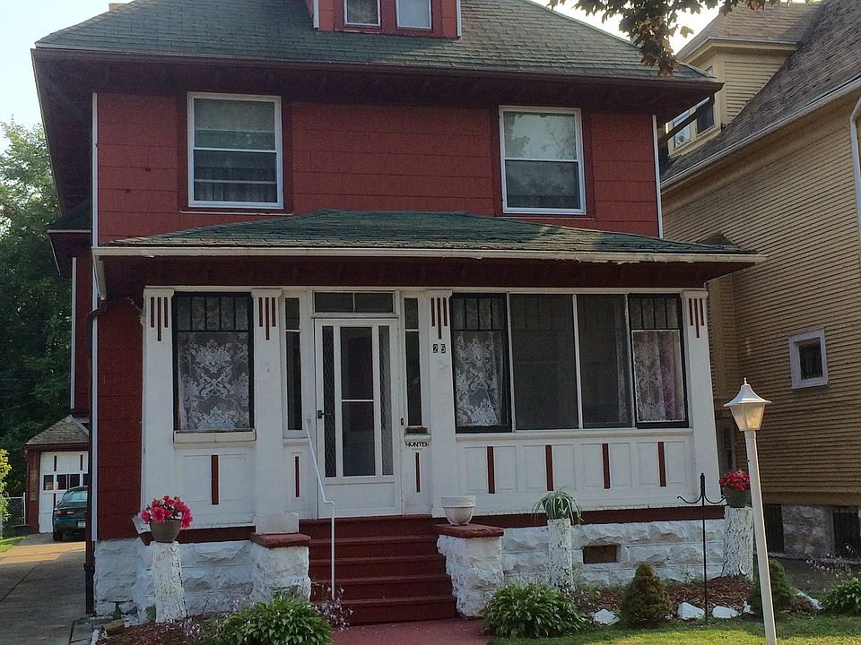 1st image of 25 Hedley Pl