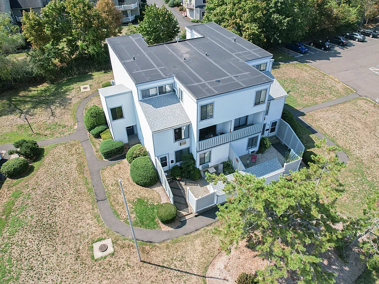 2 Hamre Ln #2 — Photo 1