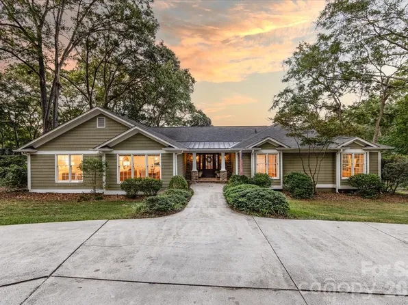 5400 McAlpine Farm Rd, Charlotte, NC 28226