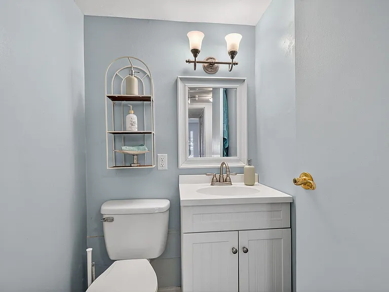200 Waterway Dr S #104 — Photo 17
