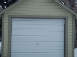 402 7th Ave NW #2, Jamestown, ND 58401