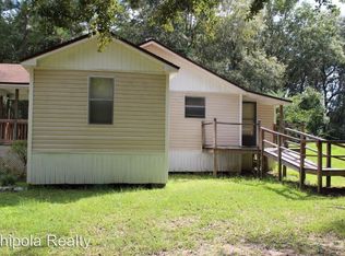 826 Haley Dr, Chipley, FL 32428