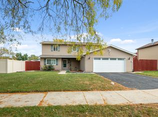 13 Oakview Rd, Matteson, IL 60443