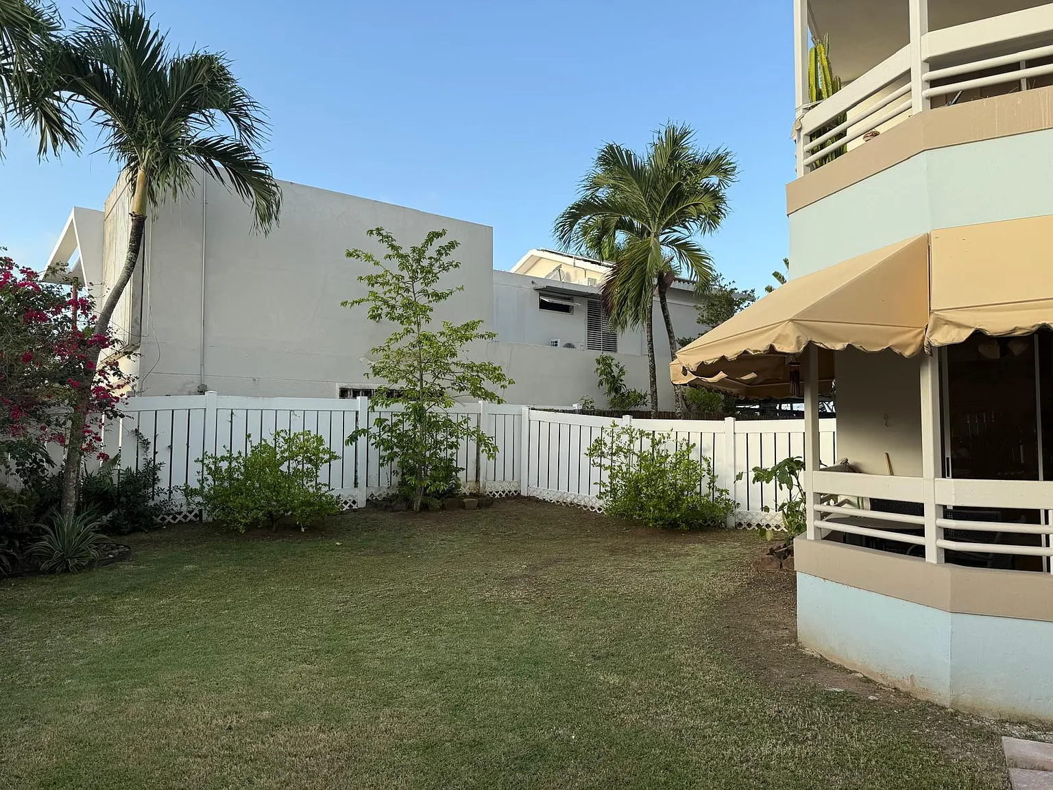 3 bed, 1342 sqft, $2,500 — Photo 4