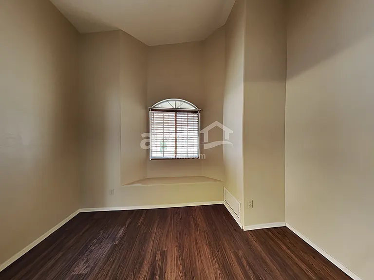 7607 S Wildberry Ave — Photo 7