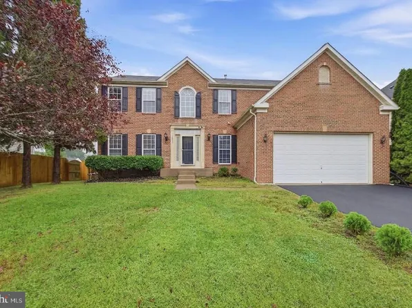 6671 Clarkes Meadow Dr, Bealeton, VA 22712