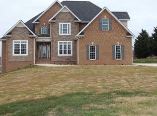 2262 Colby Dr, Forest, VA 24551