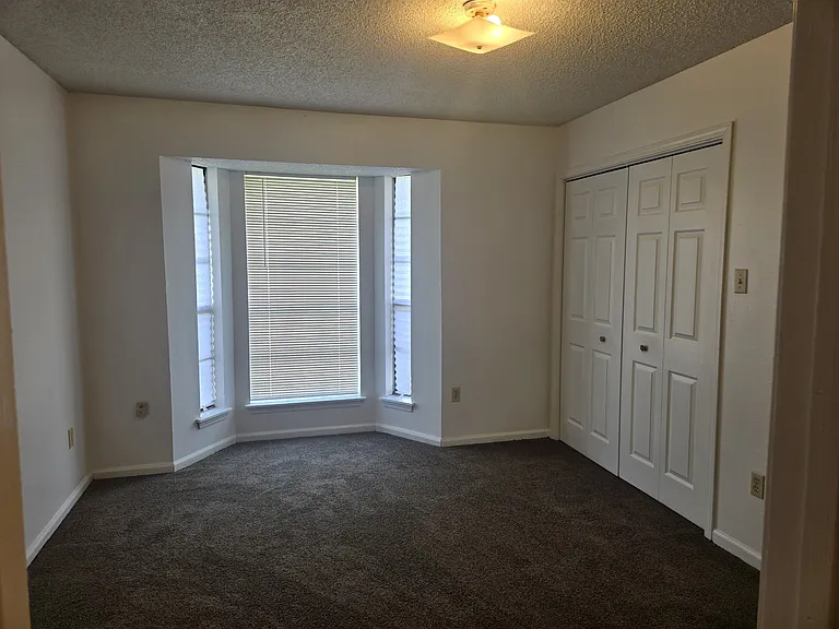 113 Oak Ridge Ave #C — Photo 9