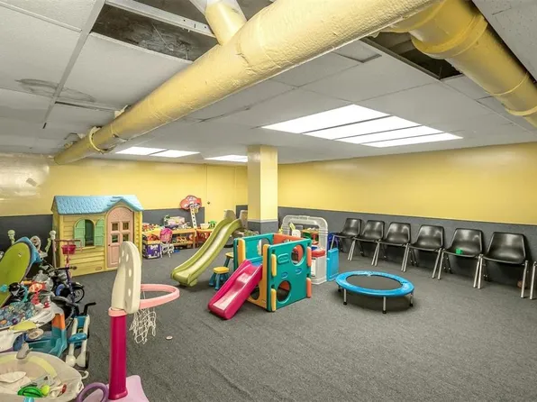 139-15 83rd Avenue image 12 of 14