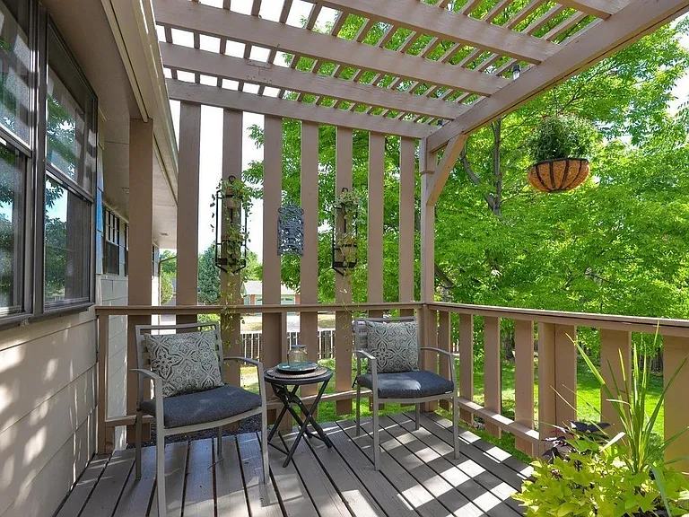 2025 Sheffield Ct — Photo 29