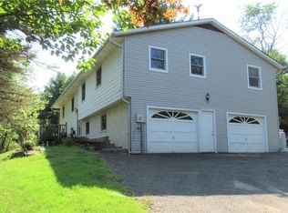 101 Shale Dr, Middletown, NY 10940