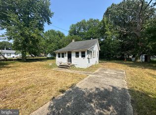 17100 Cobb Island Rd, Cobb Island, MD 20625