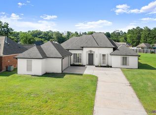12653 Three Lakes Dr, Walker, LA 70785