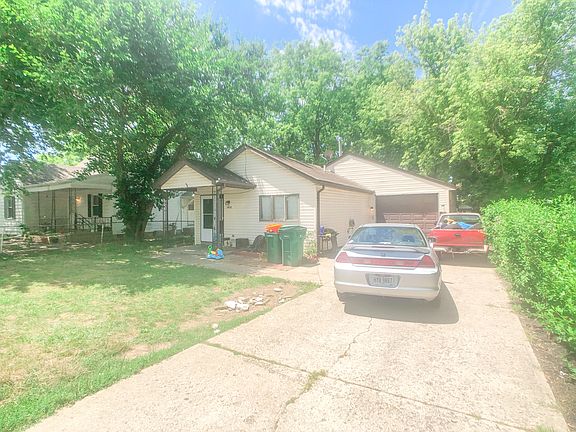 3rd image of 1833 Burrowes Blvd