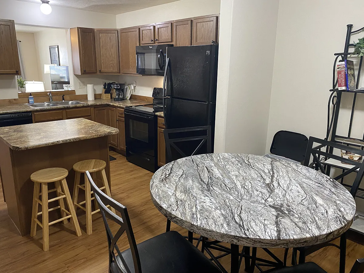 Building Photo - 104 W Porphyry St #3