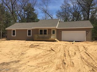 6010 Meadowmohr Ln, Twin Lake, MI 49457