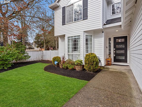 3rd image of 16802 SE 32nd St