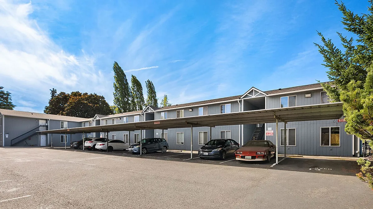 Building Photo - Violet Meadows Apartments