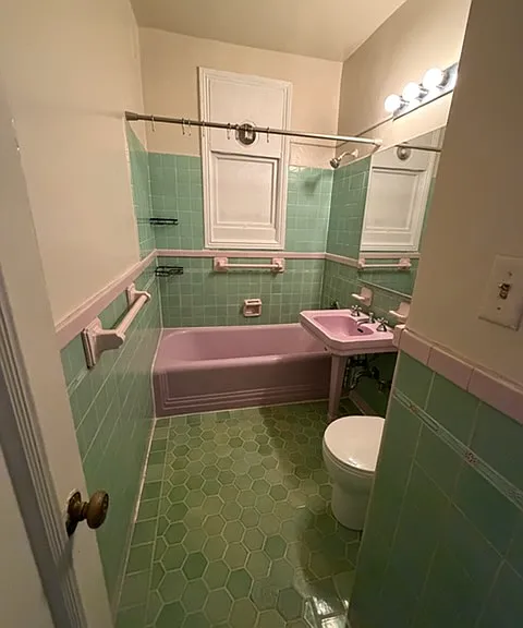 1690 Bay St #101 — Photo 7