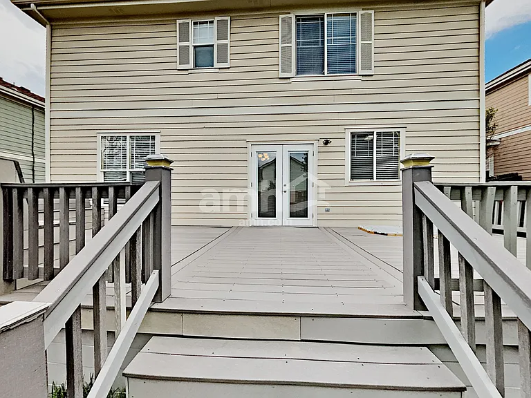 2542 S Genoa St — Photo 20