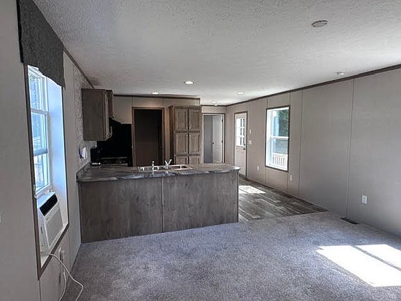 3rd image of 15 Brooke Avenue