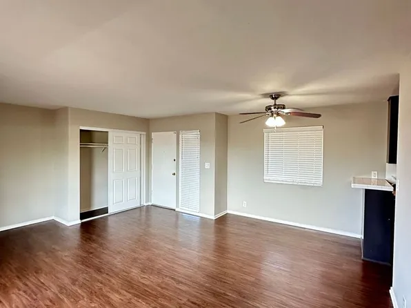 ALBERT, 120 Albert Pl #A204, Costa Mesa, CA 92627