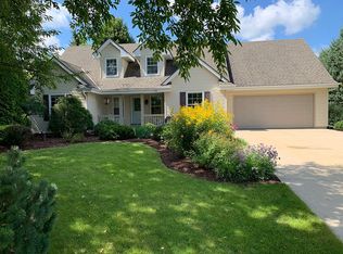 4812 Lookout Ln, Waterford, WI 53185
