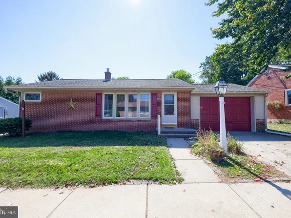 1762 Quarry Dr, Columbia, PA 17512