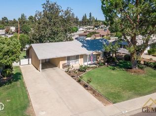 809 River Oaks Dr, Bakersfield, CA 93309