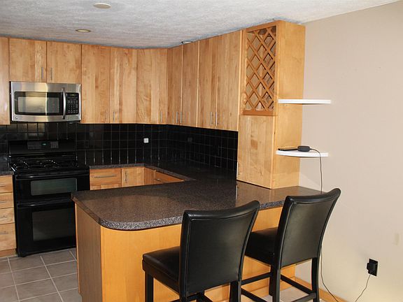 3rd image of 15B Gillis St