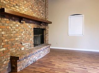 2514 Shady Ridge Dr, Bedford, TX 76021